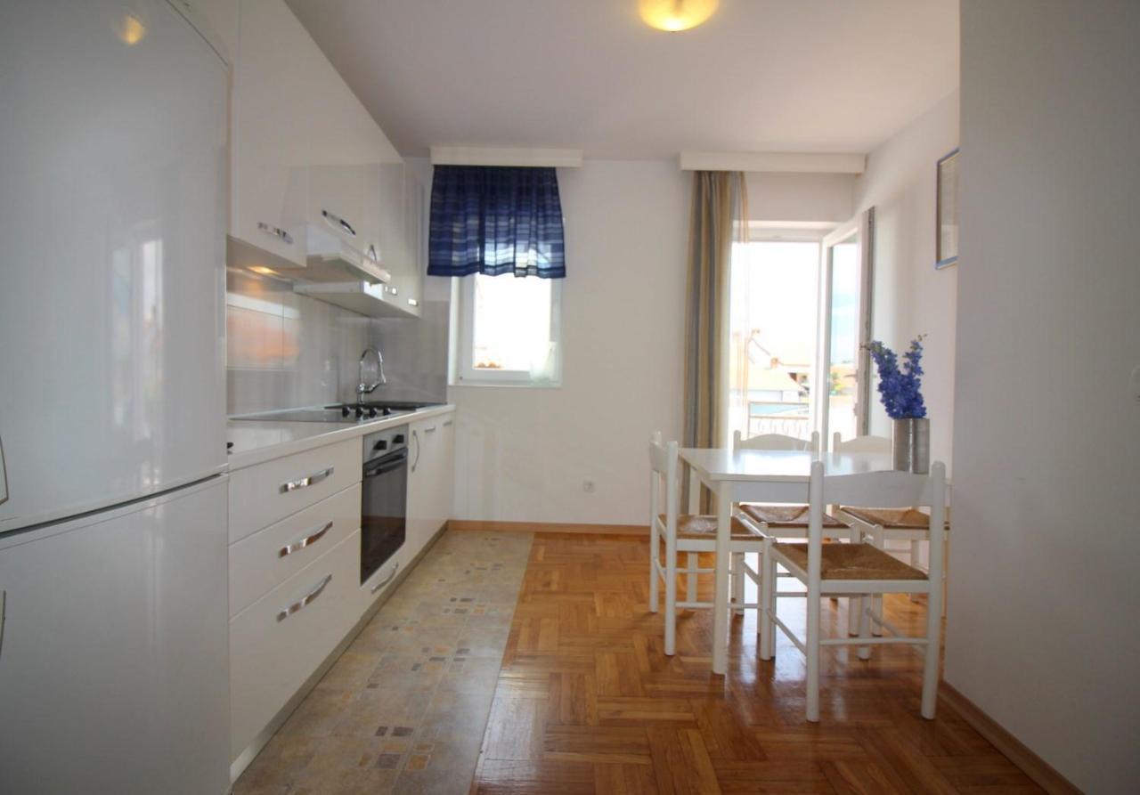 Apartment In Porec/Istrien 10214 Exterior photo